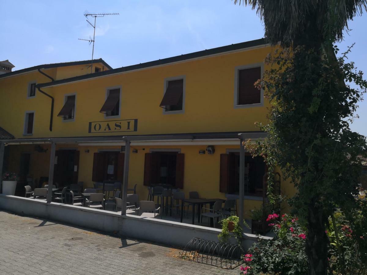 Hotel Trattoria Bar Oasi Pocenia Esterno foto